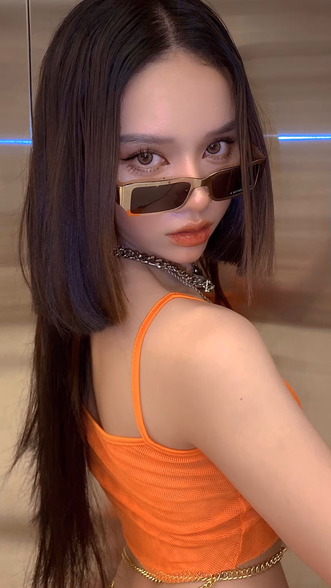 Được biết Jimin Young nổi tiếng với những màn "biến hình" đỉnh cao, trước và sau khi trang điểm như hai người khác nhau. Ảnh: FBNV