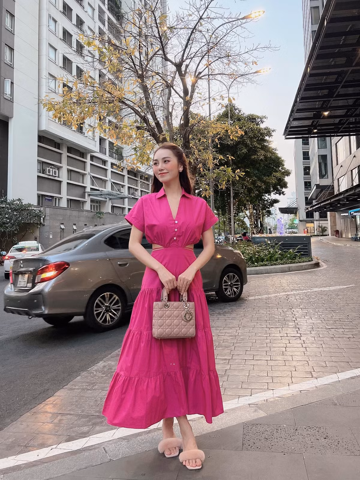Kể từ khi nổi tiếng, Hoàng Kim Chi được mời tham gia khá nhiều sự kiện, lên sóng truyền hình, các chương trình thực tế.... và cả gameshow.