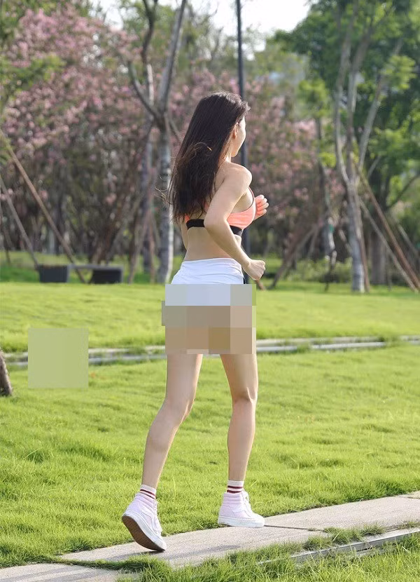 Đa phần lỗi diện đồ khi tập thể thao của các cô gái là mặc các bộ đồ có thiết kế dễ để lộ những vùng nhạy cảm.
