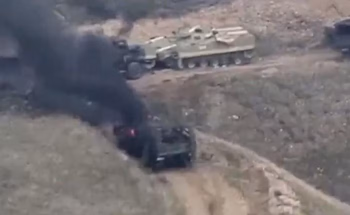 Armenia noi 3 may bay cua Azerbaijan bi ban roi o Karabakh