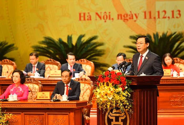 Hom nay, Ha Noi cong bo Bi thu Thanh uy khoa XVII