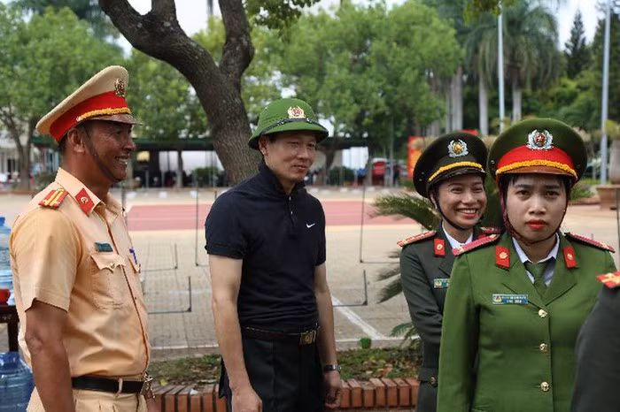 Dai ta Vu Hong Van tran ap toi pham the nao khi lam GDCA Dong Nai?-Hinh-3