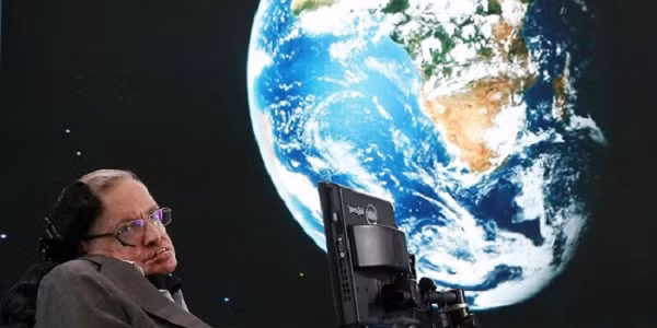 Stephen Hawking lấy Gliese 832c, hành tinh ngoài hệ Mặt Trời có thể tồn tại sự sống chỉ cách Trái Đất 16 năm ánh sáng làm ví dụ minh họa cho ý tưởng của mình.