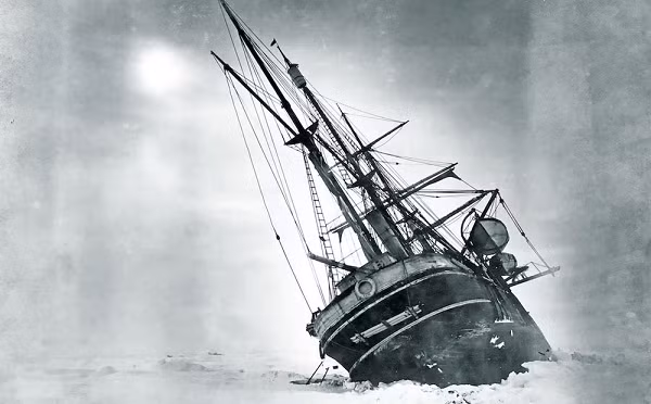Trong khi tất cả 28 thủy thủ đoàn của Endurance được cứu, nơi an nghỉ cuối cùng của con tàu vẫn là một bí ẩn hàng hải suốt hơn 100 năm - Giới thám hiểm gọi đó là "chương cuối chưa được viết trong câu chuyện huyền thoại về sự sống sót và chiến thắng".