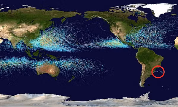 Được mệnh danh là "Tam giác quỷ Bermuda không gian", "Vùng dị thường nam Đại Tây Dương" (South Atlantic Anomaly – SAA) là một trong những khu vực bức xạ nguy hiểm nhất đối với các chuyến bay vũ trụ của con người.