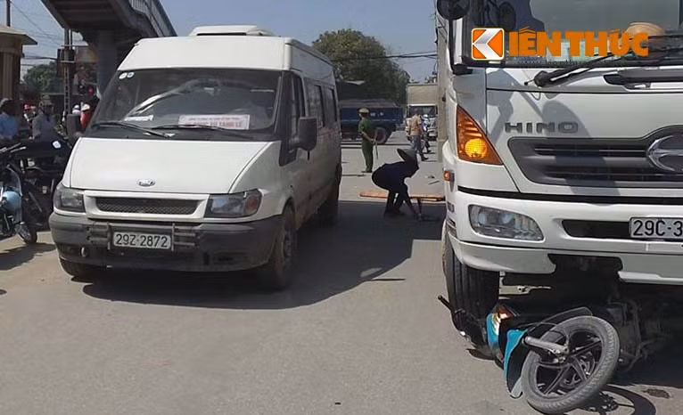 Chong chet lang khi nhan ra vo tu vong