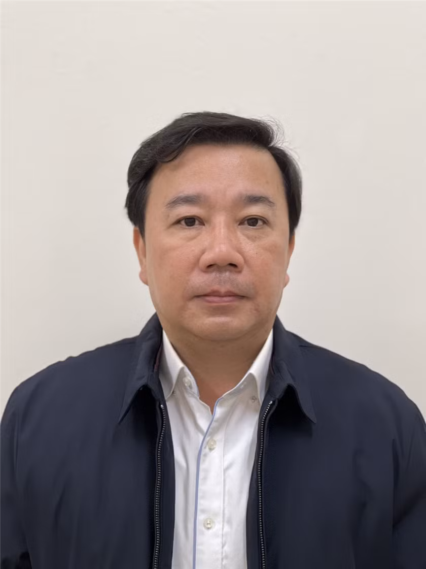 Cùng ngày, trong thông cáo phát đi, Ban chấp hành Đảng bộ TP Hà Nội cho biết ngày 22/12, tại Thành ủy Hà Nội, Ban chấp hành Đảng bộ TP đã họp để xem xét, đề nghị thi hành kỷ luật đối với ông Chử Xuân Dũng.