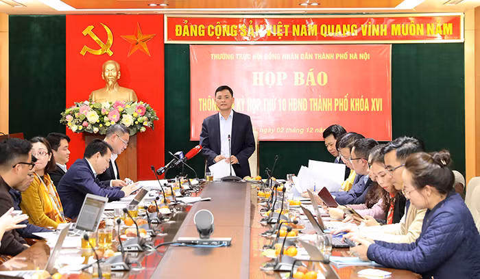 Cử tri Hà Nội đề nghị xử lý trách nhiệm vỉa hè siêu bền…nhưng vỡ, hỏng Cu tri Ha Noi de nghi xu ly trach nhiem via he sieu ben…nhung vo, hong