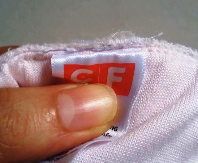 Con Cưng cho rằng sản phẩm lỗi từ nhà cung cấp Thái Lan