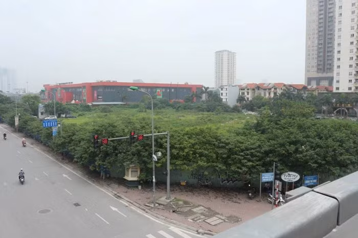Loat du an nao “dap chieu” tren dat vang Ha Noi sap bi “beu ten“?
