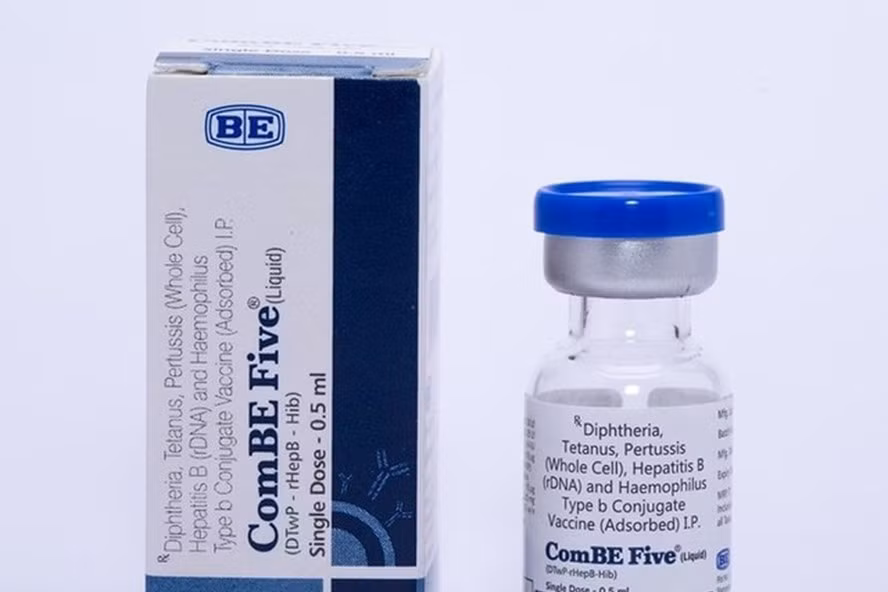 Bé 9 tháng tuổi tử vong sau tiêm ComBE Five, nguyên nhân và cách xử trí? Be 9 thang tuoi tu vong sau tiem ComBE Five, nguyen nhan va cach xu tri?