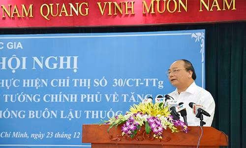 Gan 10.000 vu buon thuoc la lau bi bat giu nam 2015