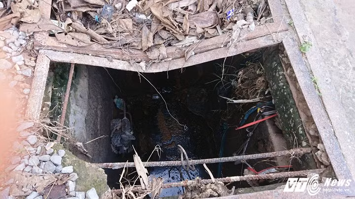 Đoạn đường “tử thần” DT 747 trên nằm ở khu phố Khánh Long, xã Tân Phước Khánh, huyện Tân Uyên, Bình Dương.