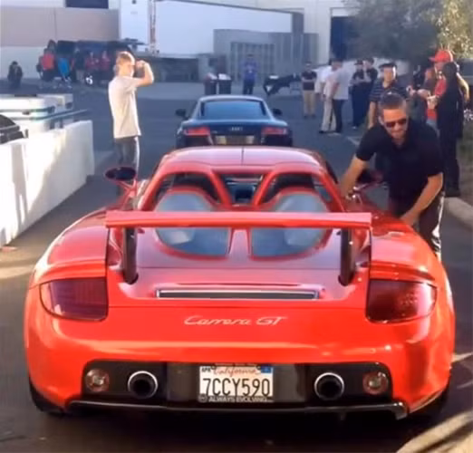 Paul Walker cùng chiếc xe sau đó đã cướp đi mạng sống của anh và người tài xế trong một vụ tai nạn năm 2013.