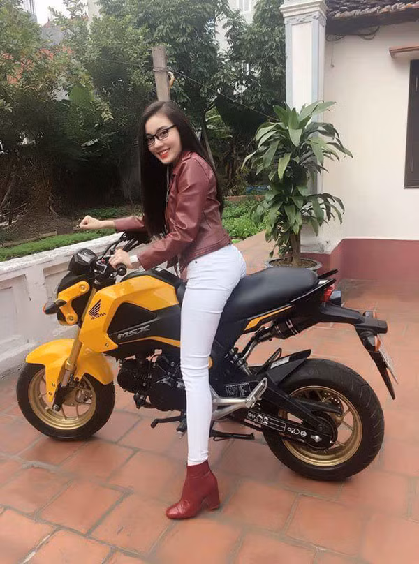 Không những xinh đẹp, Hà My còn vô cùng cá tính.