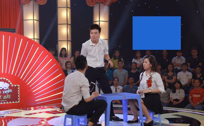 Cụ thể, nhân vật chính của phần thi là Doãn Văn Tân, muốn tham gia “Thách thức danh hài” nhưng lại thiếu tự tin nên đã rủ thêm người yêu cũ là Lê Thị Bích Ngọc đi cùng.