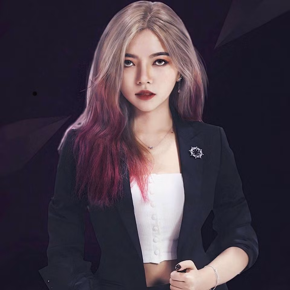 Cô nàng cũng thẳng thắn phản bác thông tin sai lệch này và khẳng định với cộng đồng mạng rằng, mình hoàn toàn không hề tham gia gì trong đoạn clip "nóng" mà cộng đồng mạng đồn thổi.