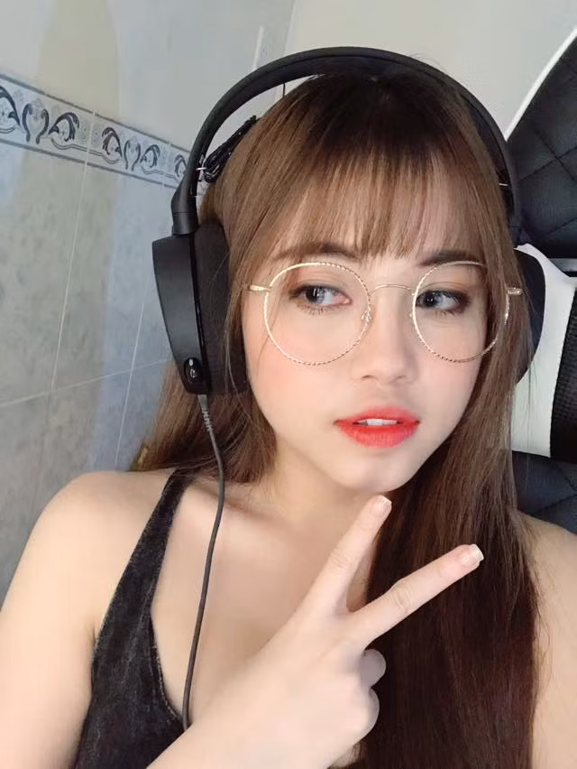 Sóng gió trên một mặt khiến Lai Lai bị ảnh hưởng lớn về danh tiếng, nhưng cũng là lực đẩy làm tên tuổi của cô, một streamer khá vô danh, trở nên nổi tiếng hơn, dù theo chiều hướng này hay chiều hướng khác.
