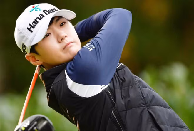 Tham gia chơi golf từ năm 14 tuổi, đến nay, nữ golf thủ Hàn Quốc đã gặt hái được nhiều thành tích nổi bật. Năm 2016, Sung-hyun giành được 6 chiến thắng và trở thành tay golf xuất sắc tại KLPGA. Năm 2017, cô trở thành tân binh đầu tiên của LPGA leo lên vị trí số 1 thế giới kể từ khi bảng xếp hạng này ra đời năm 2006.