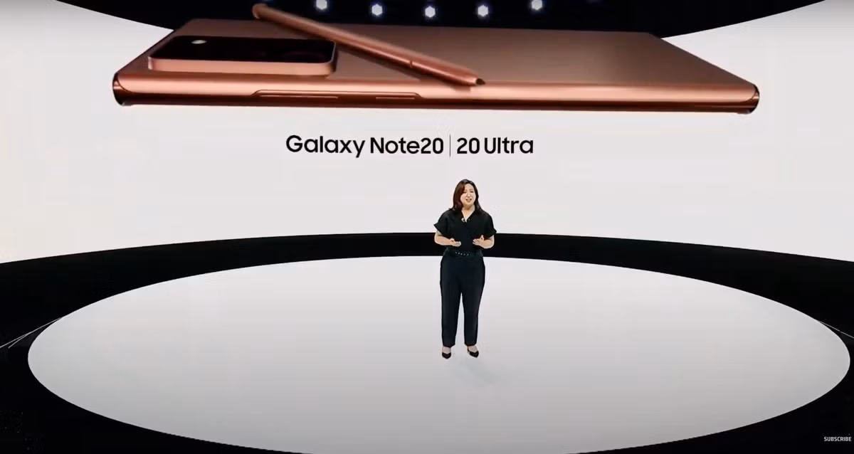 Trong buổi ra mắt, các chuyên gia của Samsung vừa diễn thuyết vừa giả lập các tình huống ngoài đời thực nhưng chưa thực sự mượt mà khiến người xem cảm giác diễn nhiều hơn.