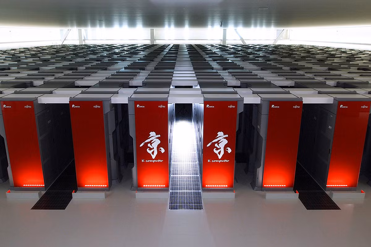 Fujitsu K, đặt tại Học viện Khoa học Máy tính Cao cấp RIKEN Nhật Bản
