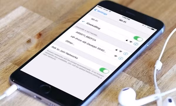 Tắt kết nối Wi-fi đúng lúc: Ofcom cũng lưu ý, các thiết bị thông minh vẫn truy cập Wi-Fi ngay khi bạn chỉ bật mà không dùng đến.