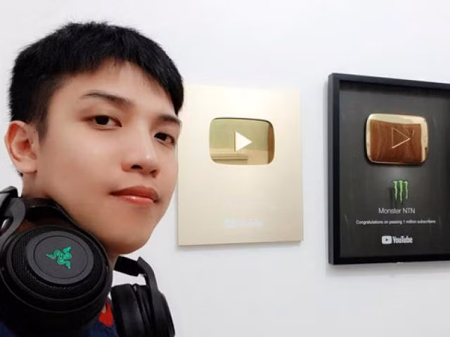 NTN (tên thật là Nguyễn Thành Nam, SN 1994, Thái Bình) là 1 trong những Youtuber nổi tiếng có lượng theo dõi "khủng" trên Youtube.