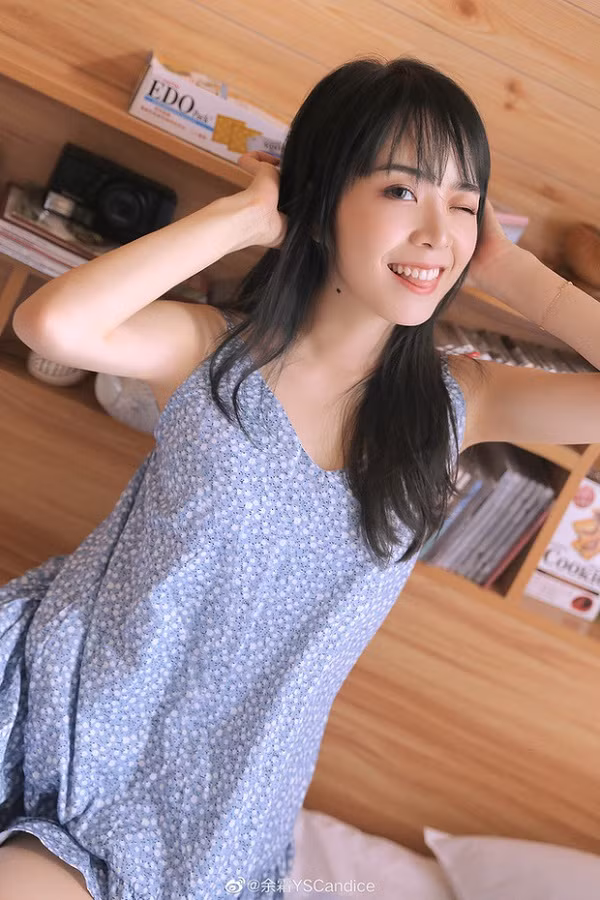 Vẫn là nụ cười tỏa nắng và đôi mắt biết cười, nhan sắc ngọt ngào của Candice giờ đây đã trở thành biểu tượng của sắc đẹp trong lĩnh vực thể thao điện tử.