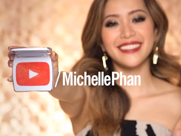 Những video hướng dẫn trang điểm của cô trên kênh Youtube gần 9 triệu lượt theo dõi thu hút hàng trăm nghìn, thậm chí hàng triệu hay chục triệu view. Và dĩ nhiên những con số này đem đến cho Michelle Phan thu nhập khủng lên tới 69 tỷ/ năm.
