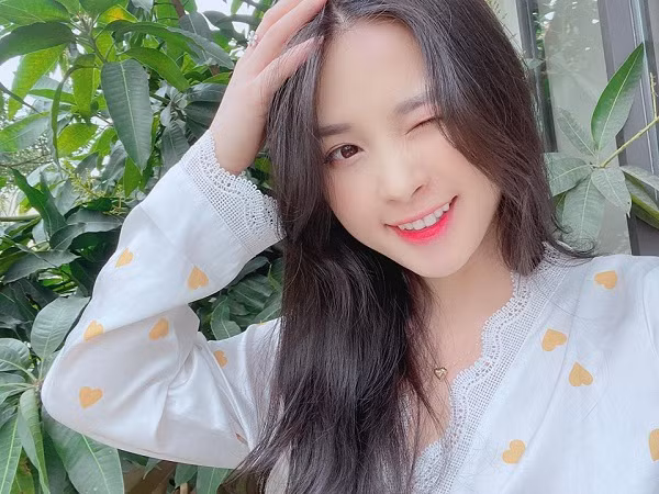 Hướng đi chẳng mấy liên quan đến ngành học của Thảo Nari những ngày đầu đã gặp phải không ít trở ngại từ phía gia đình. Tuy nhiên hiện tại chính gia đình là nguồn động viên lớn để nữ streamer phấn đấu và cố gắng làm việc từng ngày.