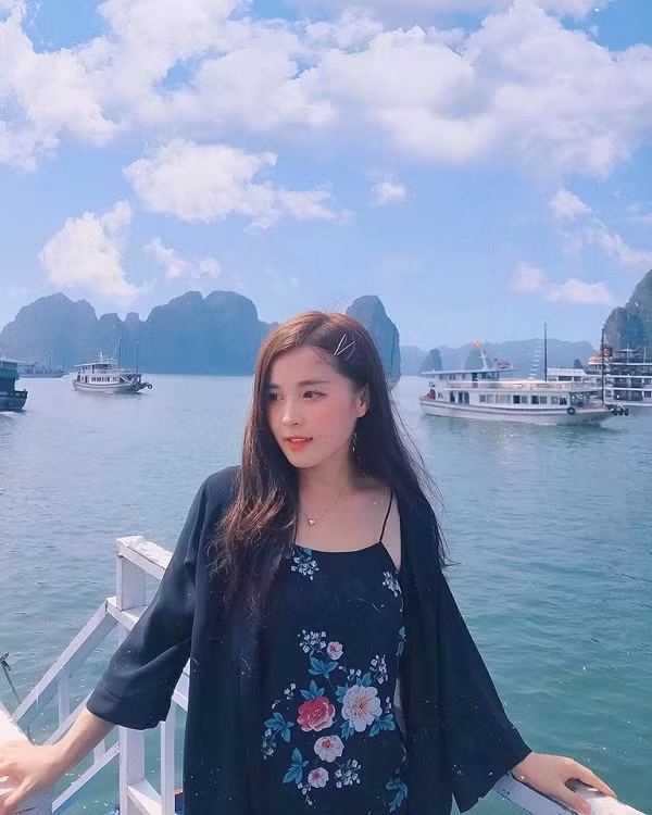 Hơn 2 năm gắn bó với nghề, từ một cô gái từng bật khóc nức nở vì áp lực giờ đây Thảo Nari đã dần khẳng định được tên tuổi của mình trong làng streamer.
