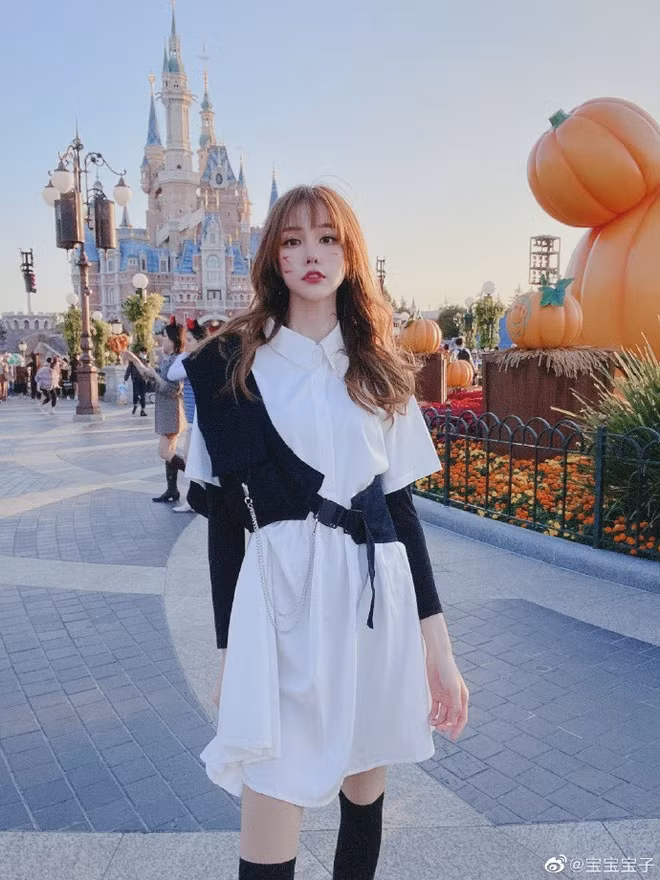 Mỗi lượt đăng bài của cô nàng đều cơn mưa khen ngợi từ người hâm mộ.