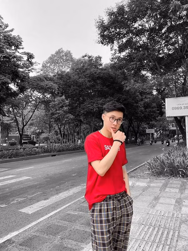 Khi lại cá tính "bad boy".