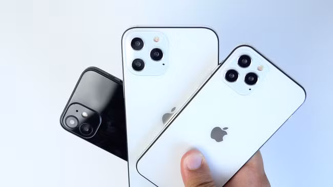 Trước đó, từng có tin đồn cho biết giá của iPhone 12 Pro 5G sẽ là 1.000 USD, còn iPhone 12 Pro Max 5G là 1.100 USD, trong khi iPhone 12 5G và iPhone 12 Max 5G được cho có giá lần lượt là 650 USD và 750 USD.