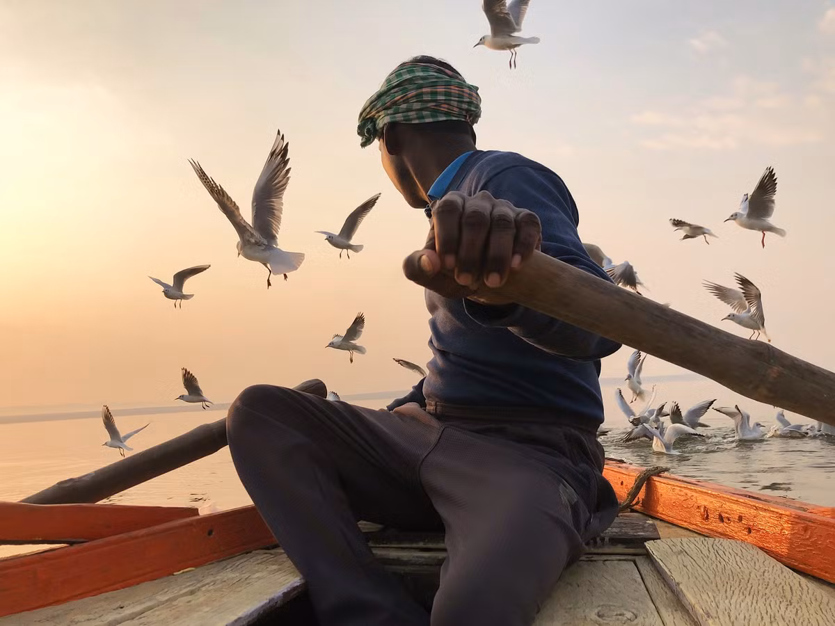 "Miễn phí từ quá khứ" của tác giả Kristian Cruz chụp tại Varanasi, Ấn Độ trên iPhone X, giải nhất hạng mục Du lịch.