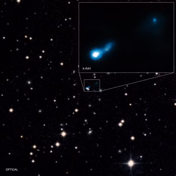 Quasar được tạo ra khi một lỗ đen nuốt chửng vật chất, bởi vậy nó luôn có khí nóng bao quanh và phát ra bức xạ cực mạnh. So với thiên hà chủ có hàng trăm tỷ ngôi sao, quasar có thể tỏa sáng gấp 1000 lần.