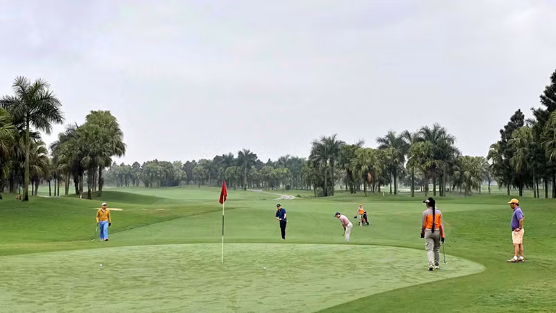 Top 10 sân golf tâp luyện đáng "đồng tiền bát gạo" tại Hà Nội - Hình 8 Top 10 san golf tap luyen dang