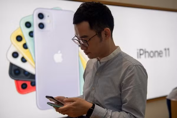 Apple chap nhan boi thuong 500 trieu USD cho nguoi dung iPhone doi cu