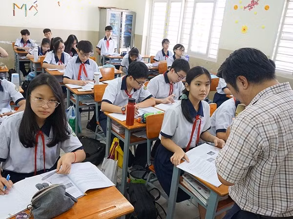 Tuyen sinh 10: Cac truong top dau tang ti le choi