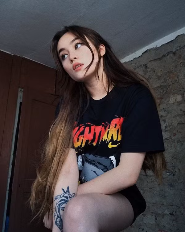 Instagram cá nhân của Jade hiện có hơn 245.000 người đăng ký, đủ để thấy sức hot của nữ streamer này.