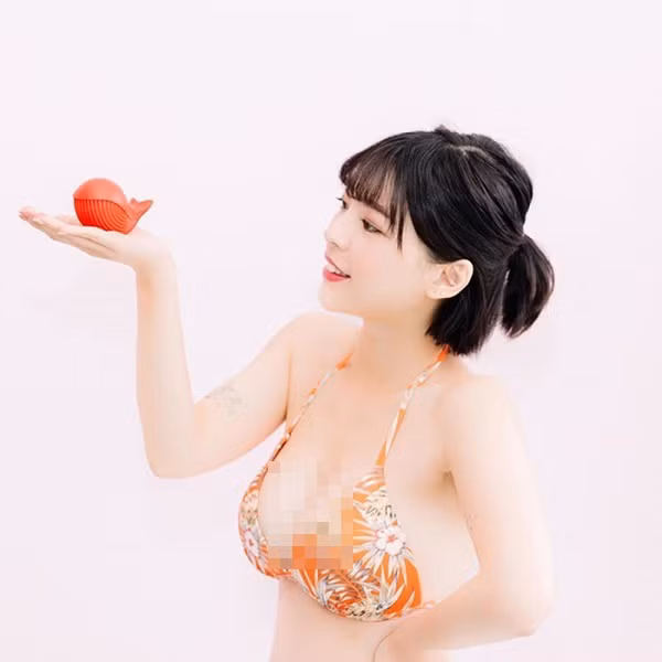 Thân hình gợi cảm ''đốn tim'' người hâm mộ.
