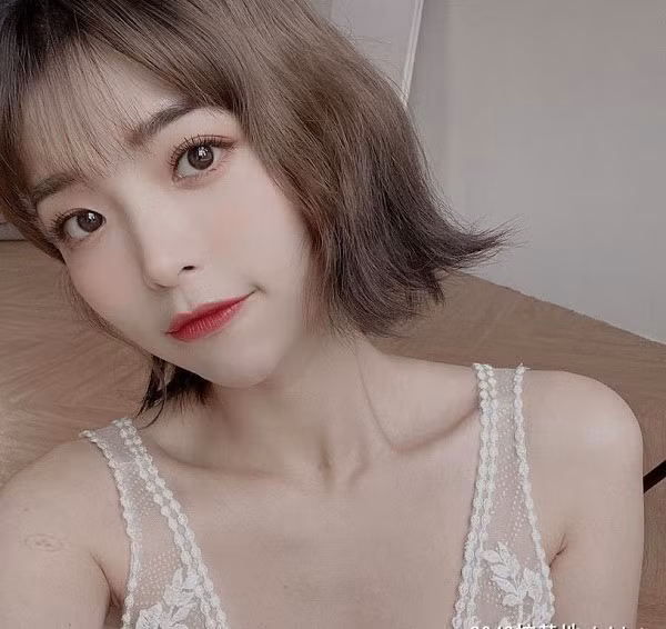 So sánh với hình ảnh xinh lung linh của Ah Yuan hiện tại, một số người không khỏi thất vọng nhưng cái kết mới khiến tất cả phải bất ngờ.
