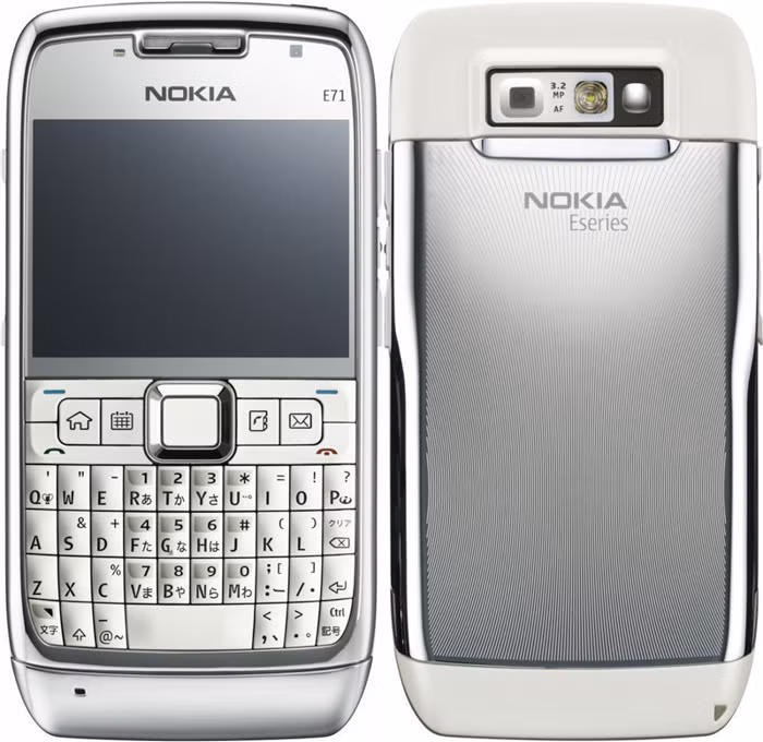 Đây có lẽ là một trong những chiếc điện thoại sở hữu bàn phím full QWERTY (không đến từ BlackBerry) tốt nhất trong lịch sử ngành công nghiệp smartphone, tuy nhiên Nokia E71 lại sở hữu một mức giá không phải là quá đắt (khoảng 450 USD). Với những tính năng như 3G, Wi-Fi, GPS, trình duyệt web nhanh chóng và Nokia Maps, E71 có khá nhiều thứ mà người dùng smartphone thông minh cần có vào thời điểm 2008.