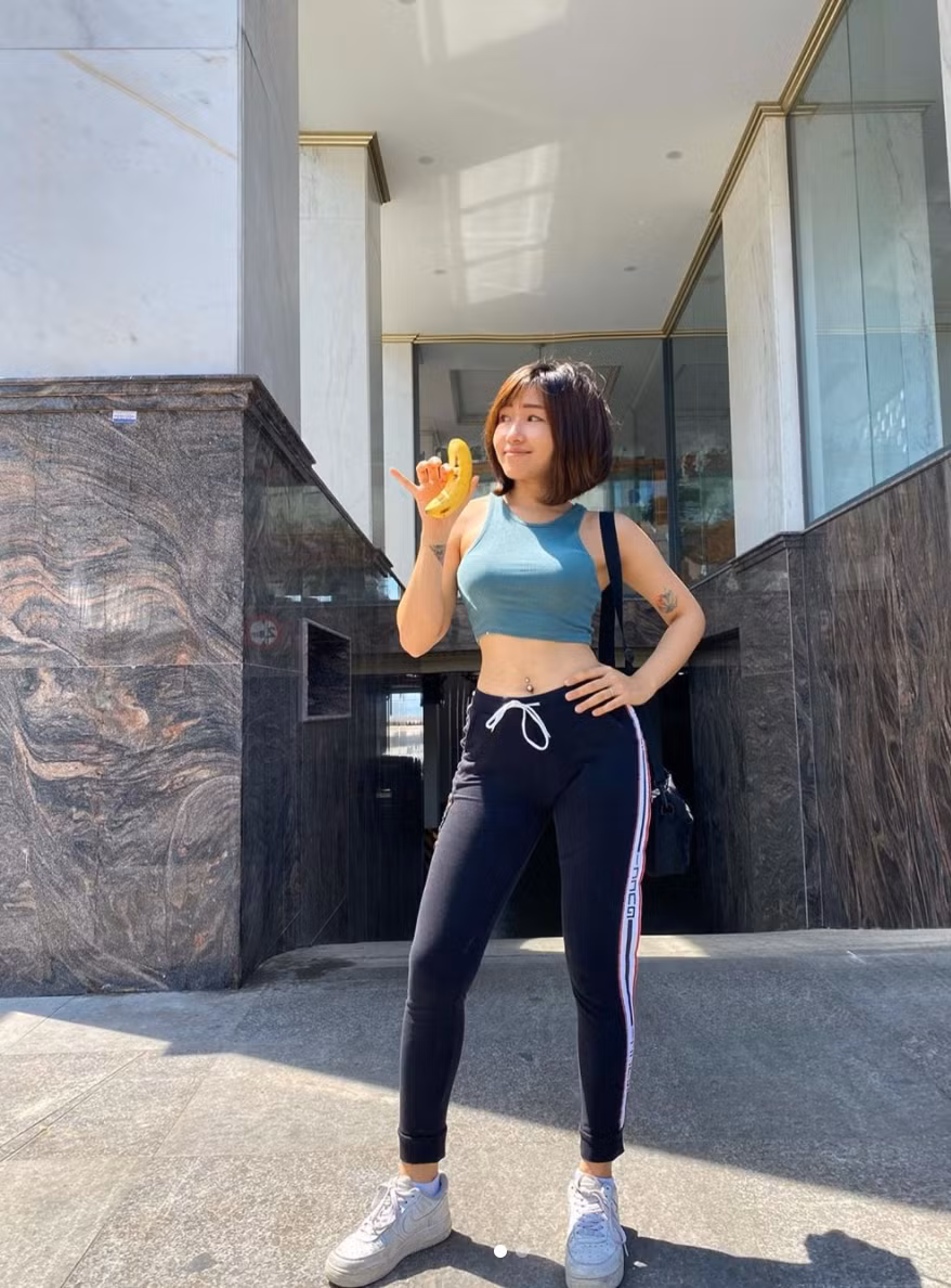 Vừa qua, streamer Uyên Pu khiến nhiều người bất ngờ khi công khai việc đã mang thai được 17 tuần. Em bé là "quả ngọt" của cô nàng và bạn trai đã hẹn hò được 2 năm