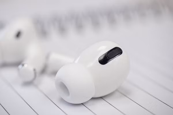 Báo cáo của nhà phân tích cho biết, chiếc tai nghe này vẫn sẽ giữ thiết kế in-ear và cũng sẽ được nâng cấp chip xử lý âm thanh.