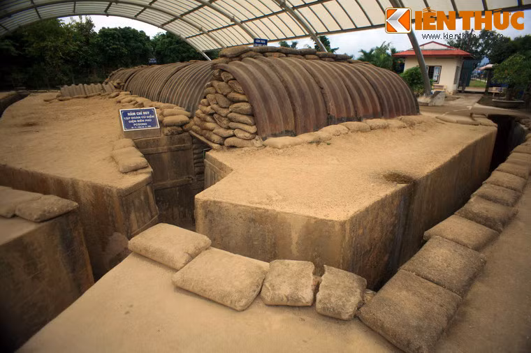 Thành phố Điện Biên Phủ (tỉnh Điện Biên) là nơi hơn 60 năm trước diễn ra trận đánh chấn động địa cầu giữa lực lượng Việt Minh với quân đội Pháp. Ảnh: Hầm tướng de Castries ở trung tâm cứ điểm Điện Biên Phủ bị Việt Minh chiếm ngày 7/5/1954, đánh dấu chiến thắng Điện Biên Phủ.