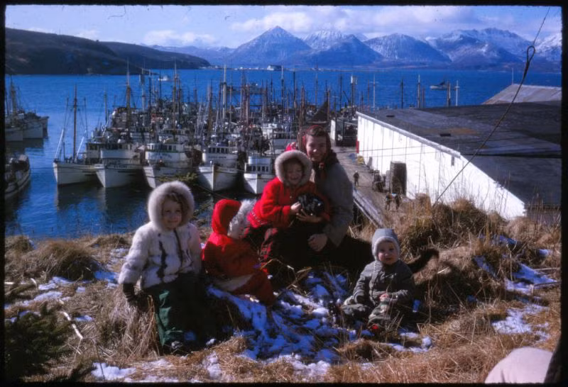 Cảng Sand Point trước mùa đánh cá, tháng 3/1963. Ảnh: Kurt Clark Flickr.