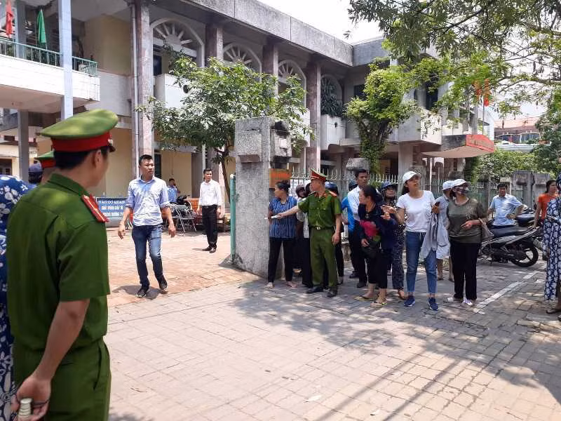 Cuu Pho phong canh sat kinh te xam hai nu sinh: Ban an chua du ran de
