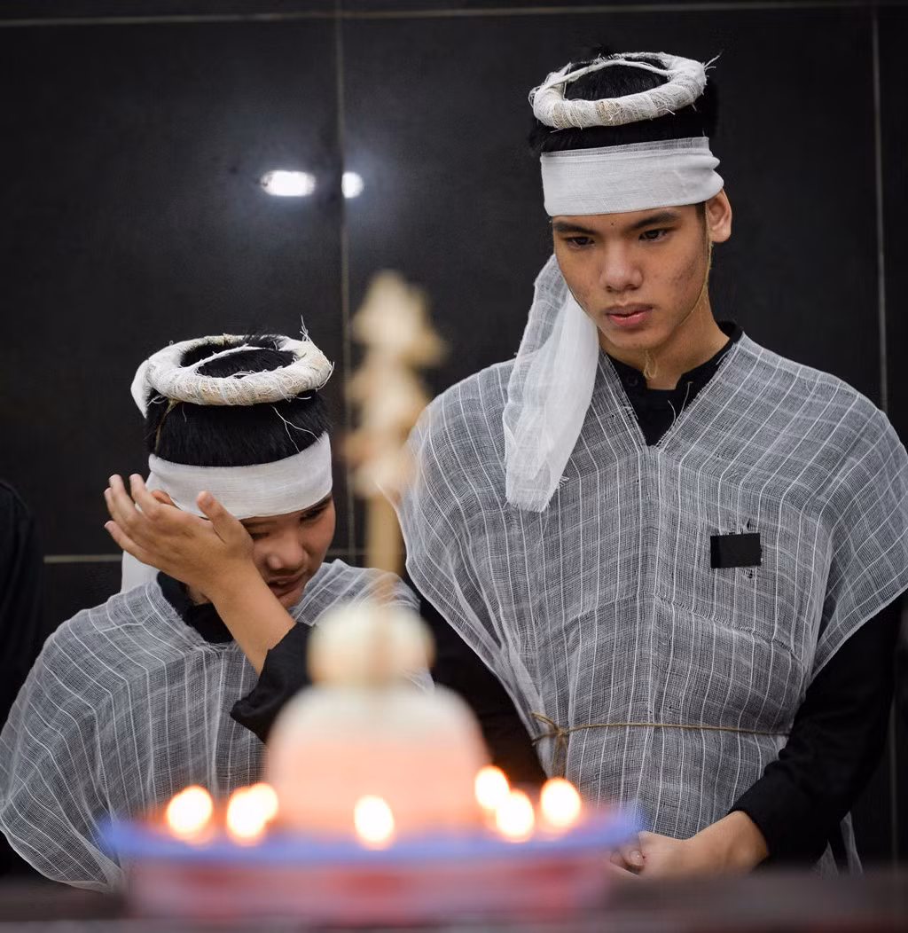Dong nghiep, lai xe om, nguoi chua quen den vinh biet nu lao cong-Hinh-6