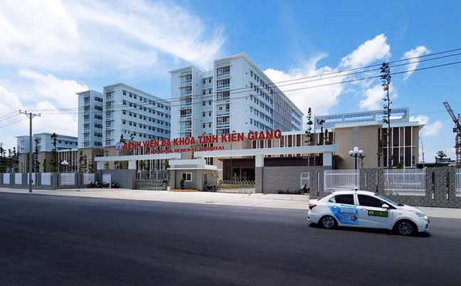 Ngoài BVĐK Cà Mau, Cty DHC Việt Nam còn trúng thầu các bệnh viện nào? Ngoai BVDK Ca Mau, Cty DHC Viet Nam con trung thau cac benh vien nao?